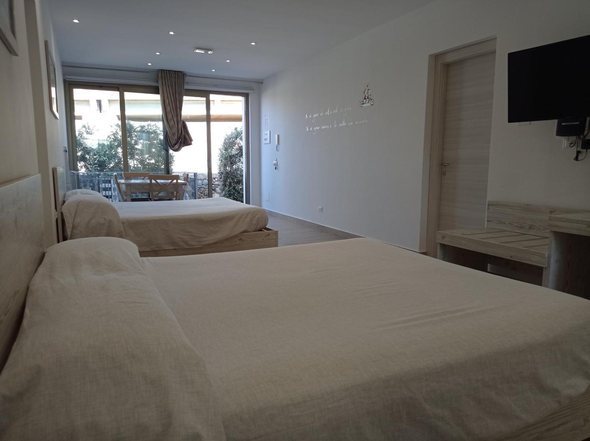 Sicily Rooms Appartamenti Carini Cameră foto